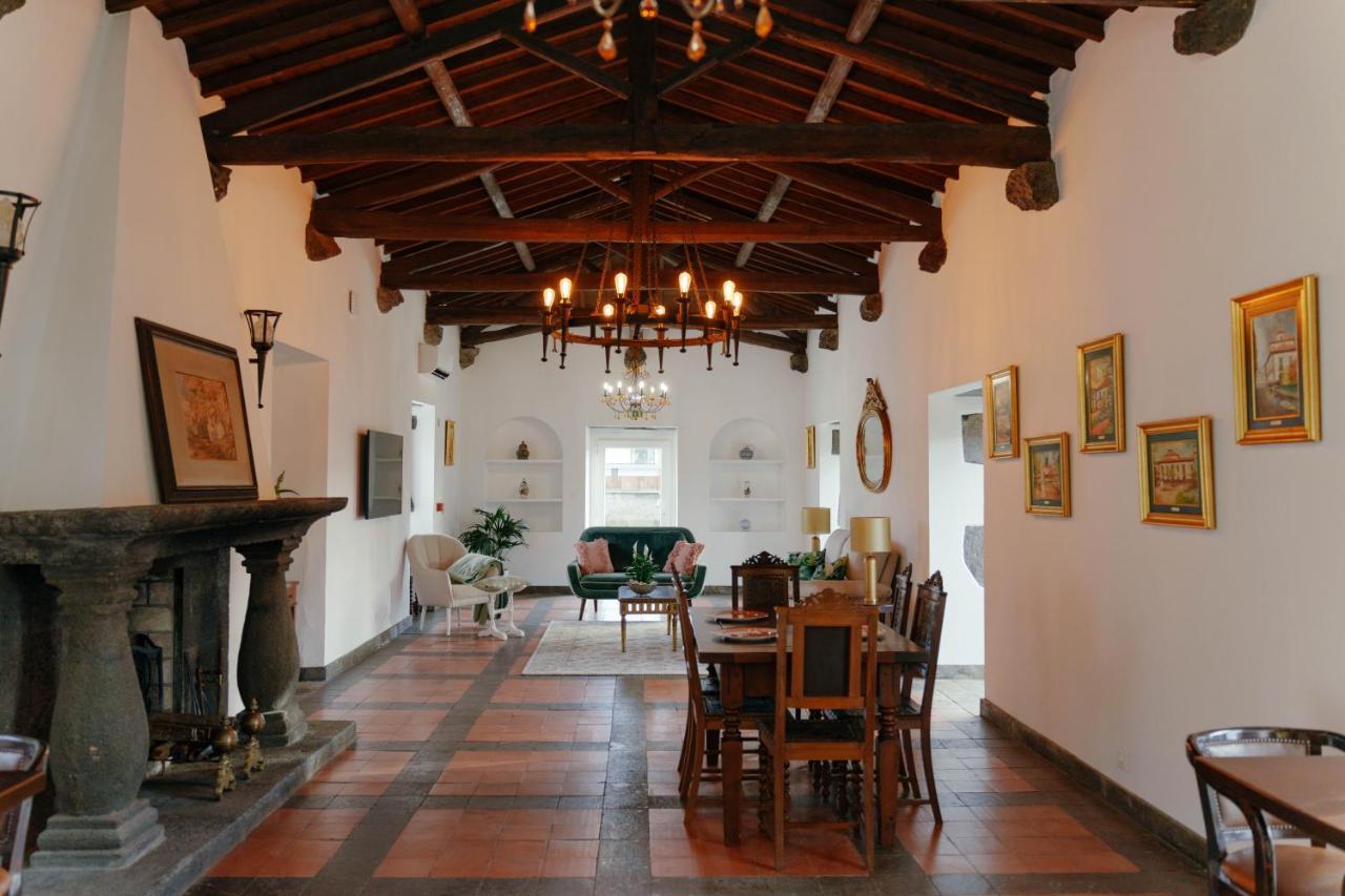 לינה וארוחת בוקר Ponta Delgada Senhora Do Carmo Charm House מראה חיצוני תמונה